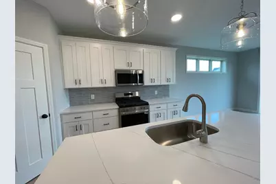 17939 Grantham Lane, Lakeville, MN 55044 - Photo 13