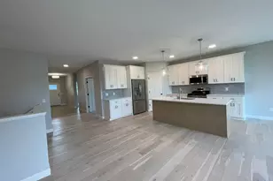 17939 Grantham Ln, Lakeville, MN 55044 - Photo 19