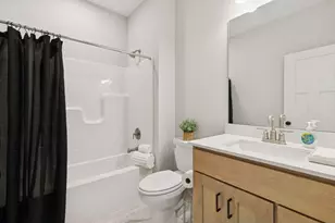 17939 Grantham Ln, Lakeville, MN 55044 - Photo 21