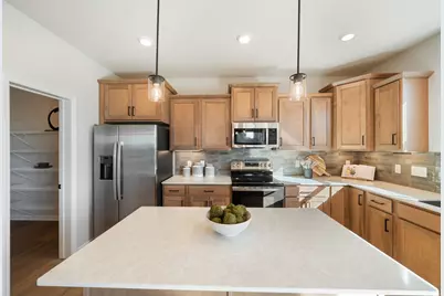 1005 Annagaire Curve, Rosemount, MN 55068 - Photo 3