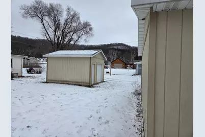 30374 S Whitmore Street, Rushford, MN 55971 - Photo 7