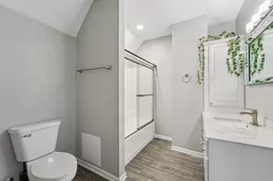 1094 Argyle St, Saint Paul, MN 55103 - Photo 9