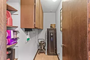 6085 Lincoln Dr, Edina, MN 55436 - Photo 19