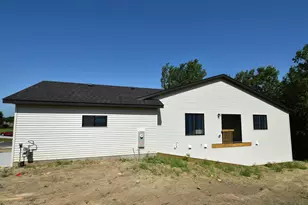 2049 20th Street E, Zumbrota, MN 55992 - Photo 5