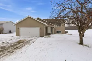 541 Morningside Ave, Paynesville, MN 56362 - Photo 1