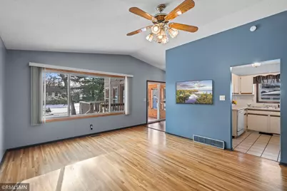 5209 77th Avenue N, Brooklyn Park, MN 55443 - Photo 7