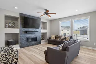 1999 Red Oak Path, Shakopee, MN 55379 - Photo 7