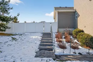 1999 Red Oak Path, Shakopee, MN 55379 - Photo 61