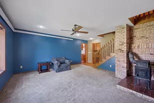 612 S 11th St, Olivia, MN 56277 - Photo 23