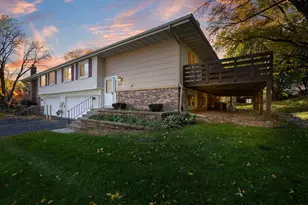 8434 W 97th St, Bloomington, MN 55438 - Photo 3