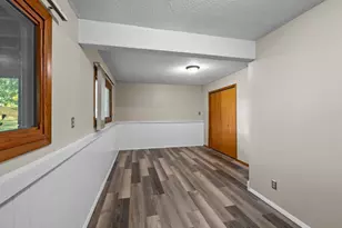 8434 W 97th St, Bloomington, MN 55438 - Photo 27