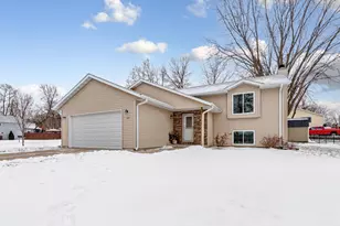 225 19th St NE, Owatonna, MN 55060 - Photo 1