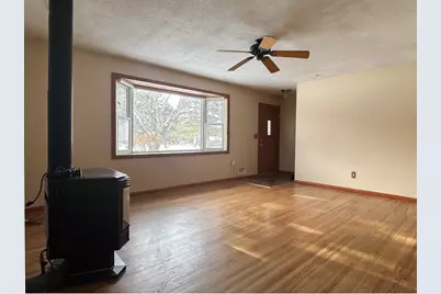 7031 159th Lane NW, Anoka, MN 55303 - Photo 3