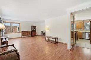 1015 W Maple St, River Falls, WI 54022 - Photo 5