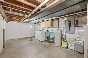 1015 W Maple St, River Falls, WI 54022 - Photo 27