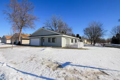 555 Graham Street SW, Hutchinson, MN 55350 - Photo 23