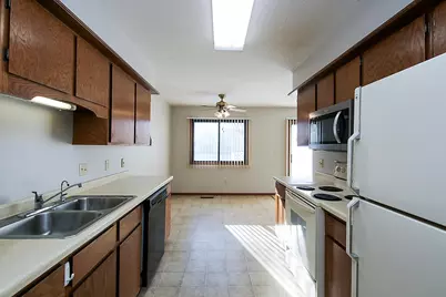 555 Graham Street SW, Hutchinson, MN 55350 - Photo 11