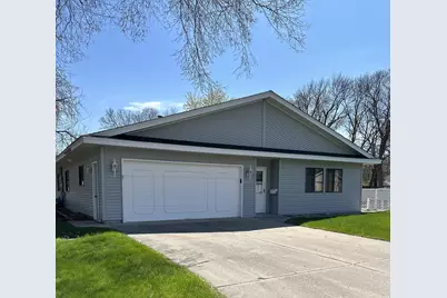 555 Graham Street SW, Hutchinson, MN 55350 - Photo 1