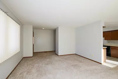 555 Graham Street SW, Hutchinson, MN 55350 - Photo 3