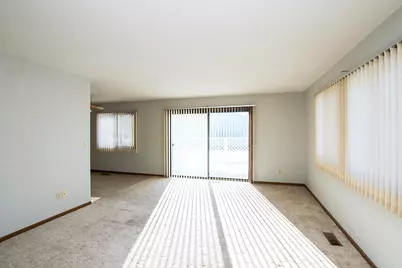 555 Graham Street SW, Hutchinson, MN 55350 - Photo 3