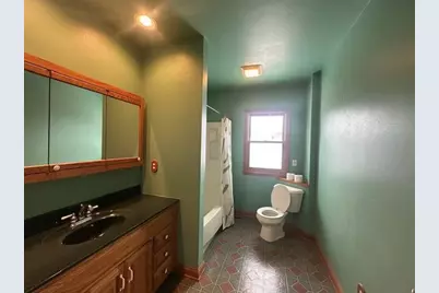 515 S Division Avenue, Spring Grove, MN 55974 - Photo 29