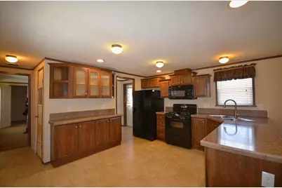 112 Saint Ann Street, Mankato, MN 56001 - Photo 3