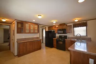 112 St Ann St, Mankato, MN 56001 - Photo 3