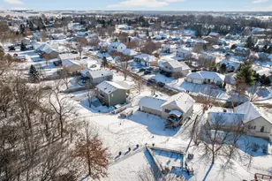 832 Balsam Ct NE, Pine Island, MN 55963 - Photo 5