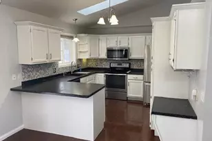 2117 Beacon Dr SW, Rochester, MN 55902 - Photo 9