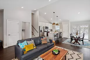 1106 Meadow Ln, Waconia, MN 55387 - Photo 11