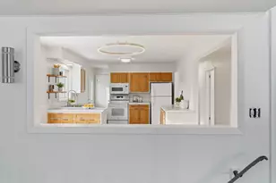 401 E 99th St, Bloomington, MN 55420 - Photo 9