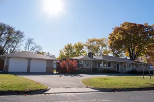 401 E 99th St, Bloomington, MN 55420 - Photo 29