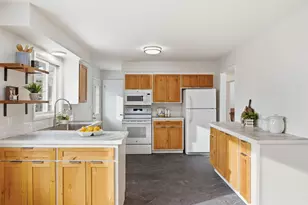 401 E 99th St, Bloomington, MN 55420 - Photo 7