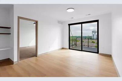 640 Wisconsin Avenue N #636, Golden Valley, MN 55427 - Photo 5