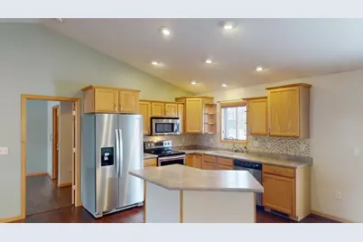 2002 Viking Avenue, Holmen, WI 54636 - Photo 7