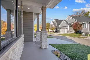 320 Laurel Curve, Golden Valley, MN 55426 - Photo 41