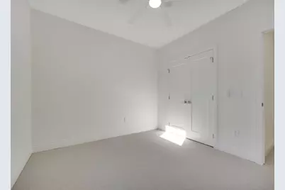 320 Laurel Curve, Golden Valley, MN 55426 - Photo 35