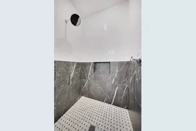 320 Laurel Curve, Golden Valley, MN 55426 - Photo 19