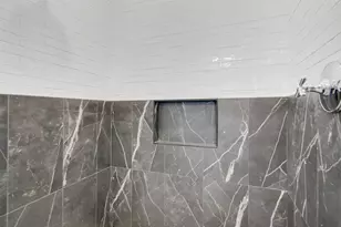 320 Laurel Curve, Golden Valley, MN 55426 - Photo 19