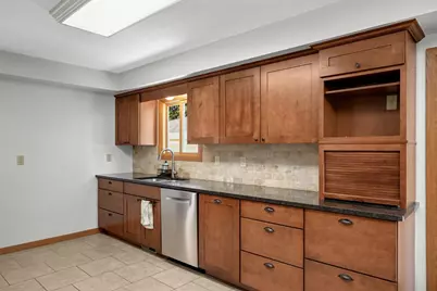 8332 Chicago Avenue S, Bloomington, MN 55420 - Photo 9