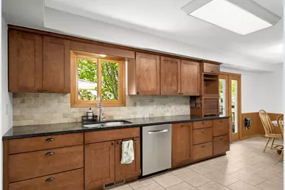 8332 Chicago Avenue S, Bloomington, MN 55420 - Photo 5