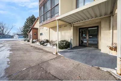 2679 Albion Avenue #208, Fairmont, MN 56031 - Photo 5