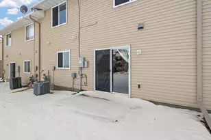 2750 Ridgeview Dr, Red Wing, MN 55066 - Photo 7