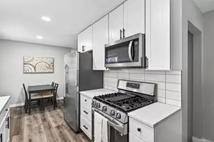 2013 Gettysburg Ave N, Golden Valley, MN 55427 - Photo 3