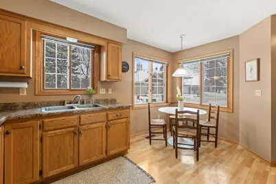 535 Lovell Avenue, Roseville, MN 55113 - Photo 9