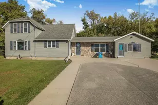 1910 30th St SW, Willmar, MN 56201 - Photo 35
