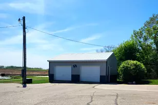 1910 30th St SW, Willmar, MN 56201 - Photo 23