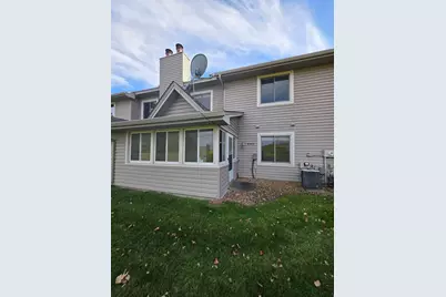 8864 Cottonwood Lane N, Maple Grove, MN 55369 - Photo 9