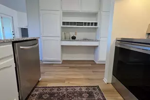 8864 Cottonwood Ln N, Maple Grove, MN 55369 - Photo 5