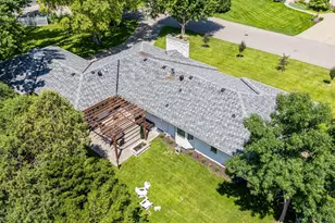 14 Woodland Rd, Edina, MN 55424 - Photo 67